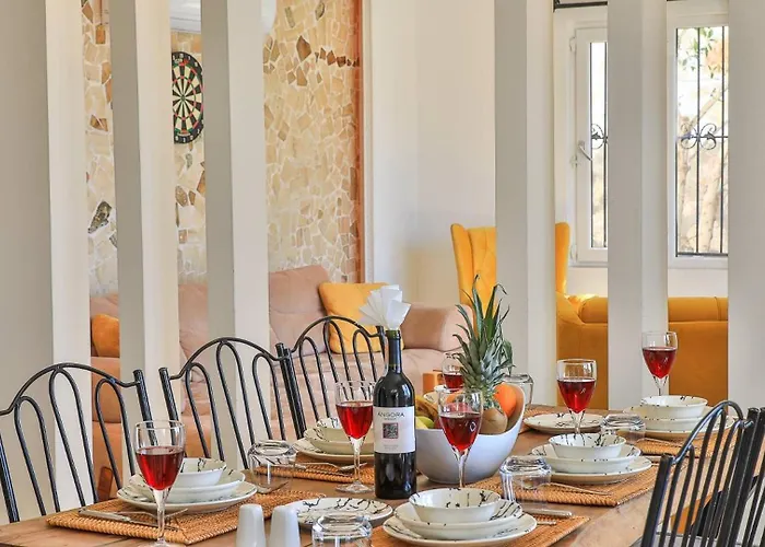 Villa 3 Bedroom - 8332 *