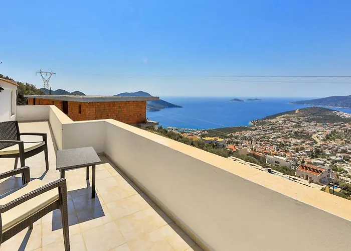 3 Bedroom - 8332 Villa *