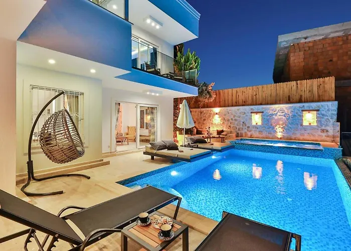 3 Bedroom - 8332 Villa *