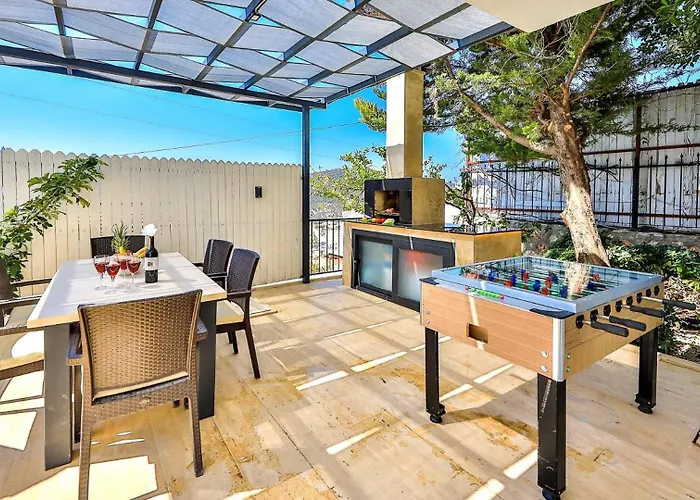 3 Bedroom - 8332 Villa