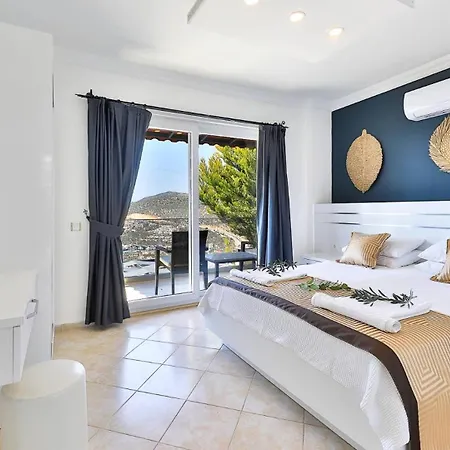 3 Bedroom - 8332 Villa *