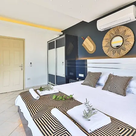 3 Bedroom - 8332 Villa