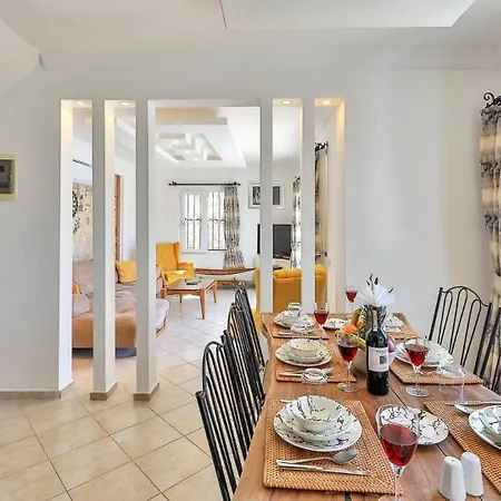 Villa 3 Bedroom - 8332