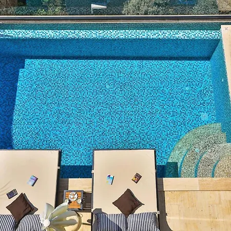 3 Bedroom - 8332 Villa *