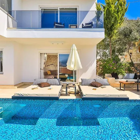 Villa 3 Bedroom - 8332 *